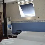 La Saint Pierre Hotel 2*