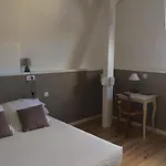 La Saint Pierre Hotel 2*