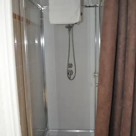 La Saint Pierre Hotel