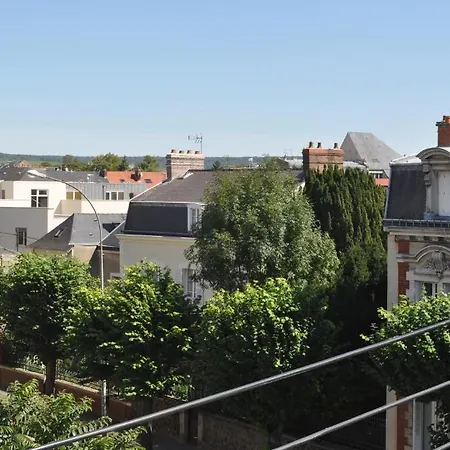 La Saint Pierre 2* Épernay