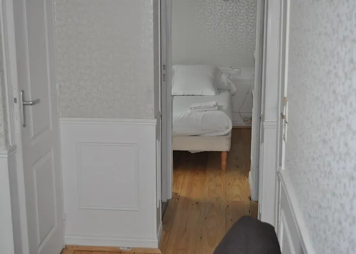 호텔 La Saint Pierre 에페르네이