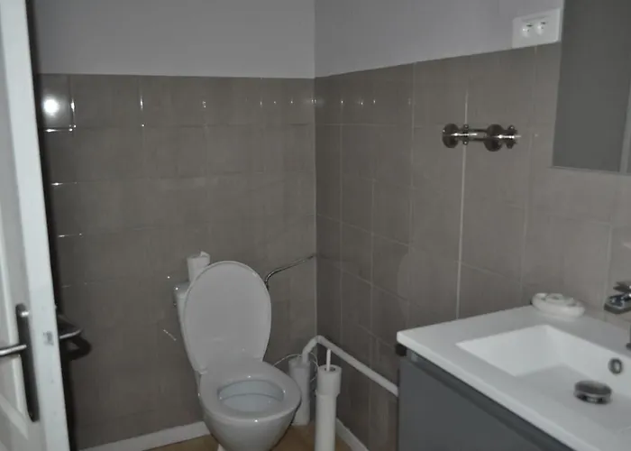 La Saint Pierre 호텔 2*