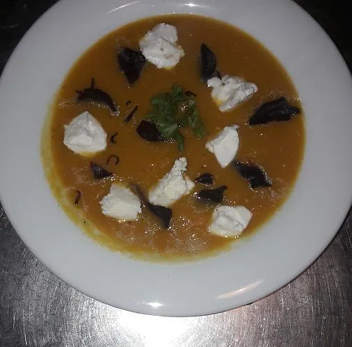 호텔 La Saint Pierre 2*