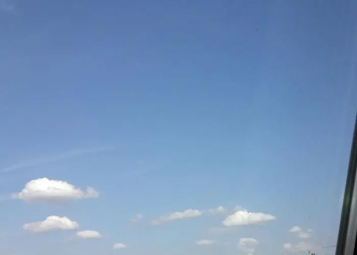 호텔 La Saint Pierre 2*